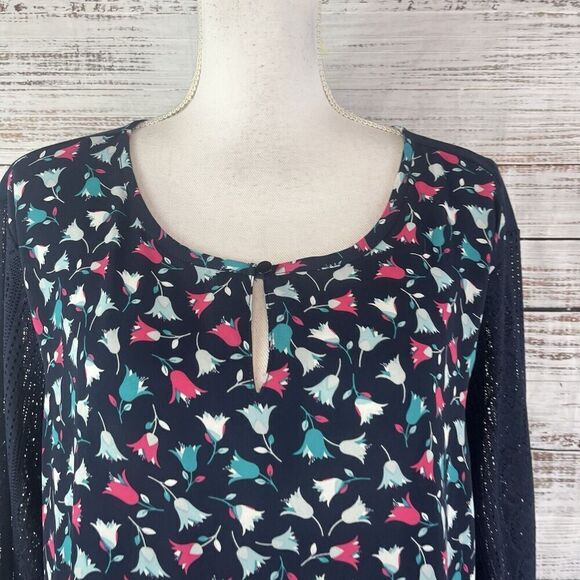 Van Heusen Blouse Tunic size Extra Large Navy Blue Pink Teal Tulips Lace Sleeves - Picture 3 of 11